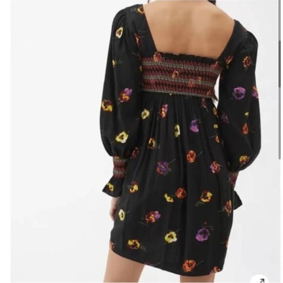 NWT Urban Outfitters Black Floral Smocked Long Sleeve Mini Dress - Size S - Picture 2 of 9
